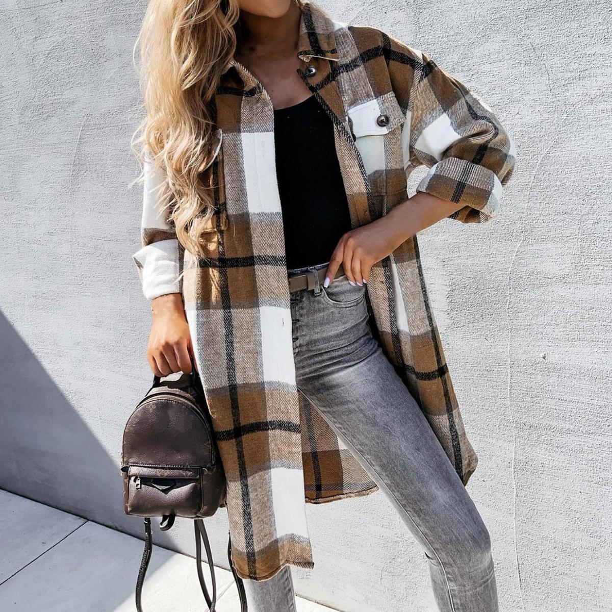 Damesjas Met Moderne Accenten Voor Comfortabele Stijl