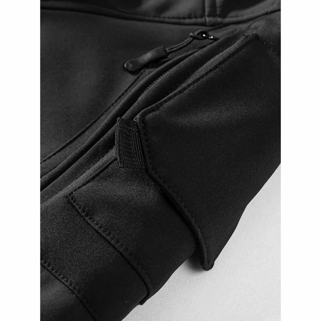 Tactical Softshell Jas Heren - Wind- & Waterdicht (Multi-Pocket)