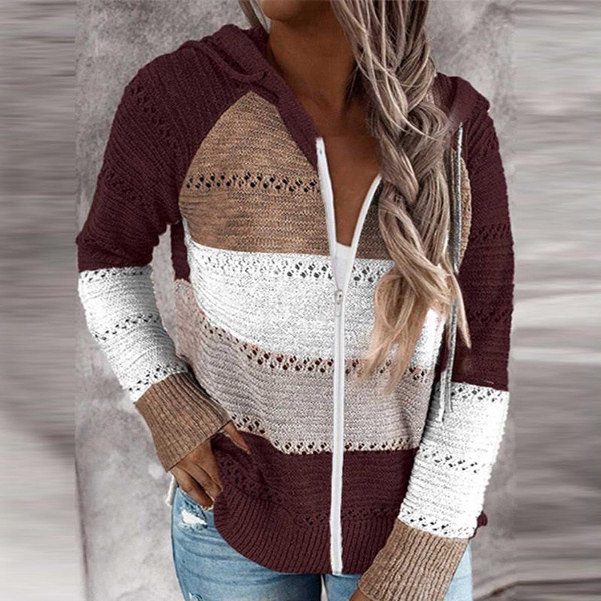Capuchon Cardigan Met Zakken Van Zacht Gebreid Materiaal