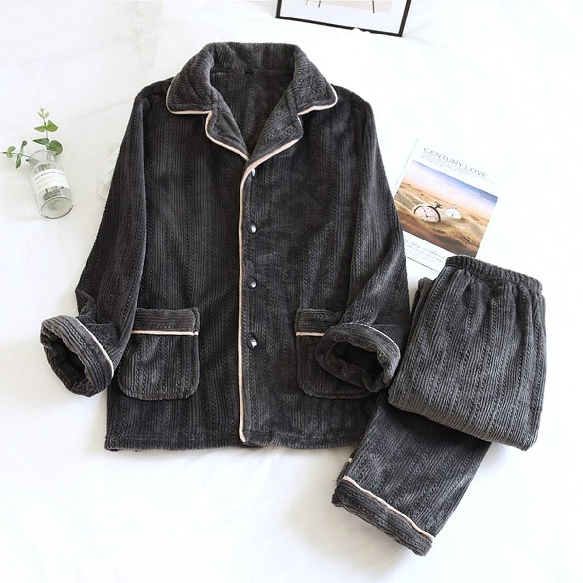 Dames Slaapset Met Kantdetails Voor Comfort En Stijl