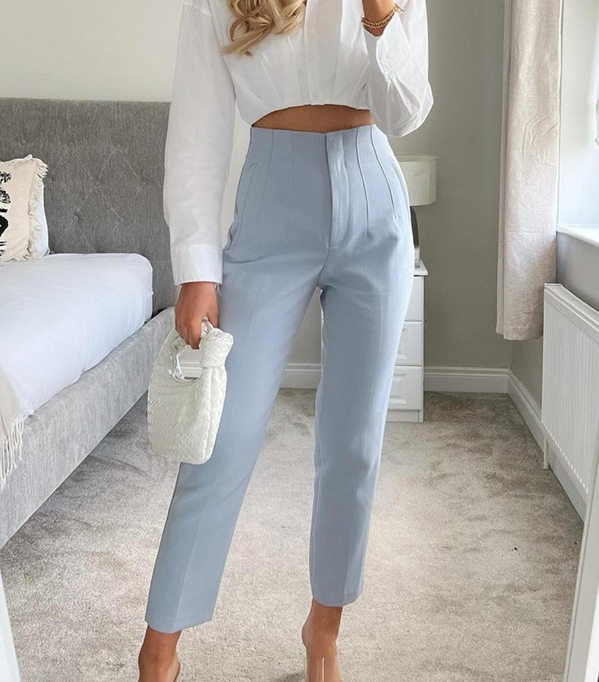 Damesbroek Met Flatterende Pasvorm Van Hoogwaardige Stof