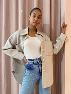 Damesjas Met Praktische Zakken En Wijde Pasvorm