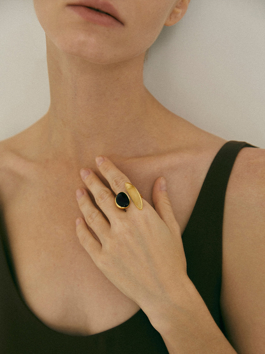 Elegante onyx- en citrienring