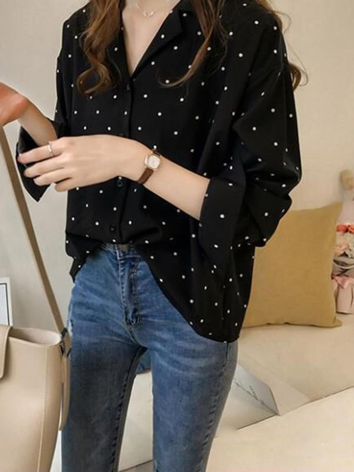 Elegante Damesblouse Met Klassieke Snit En Flatterende Pasvorm