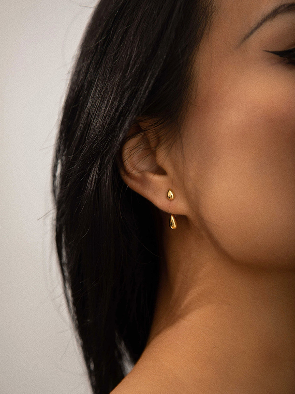 Gold Plated Druppelvormige Stud Oorbellen