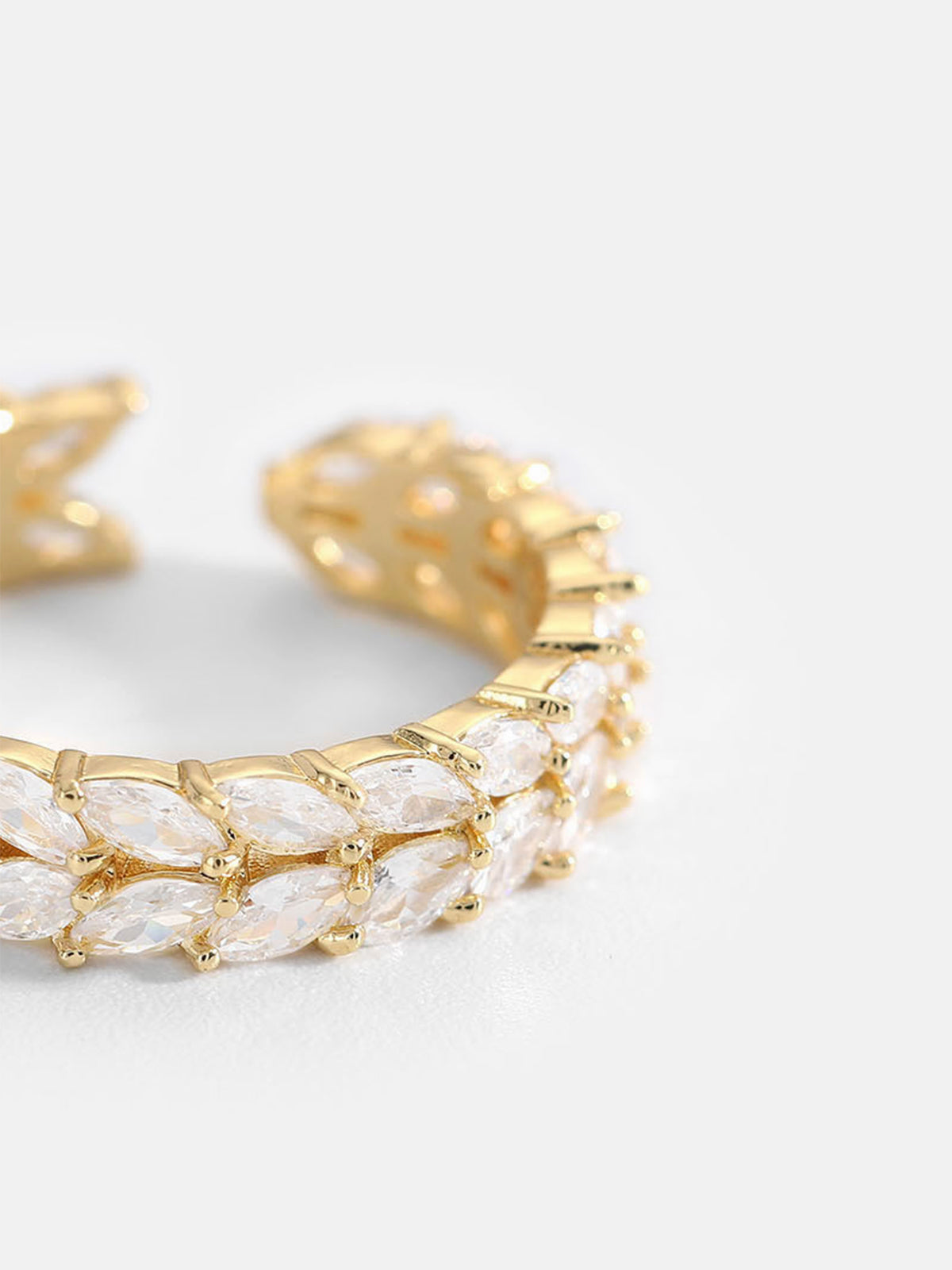 Gold Plated Ring met bladeren van zirkonia