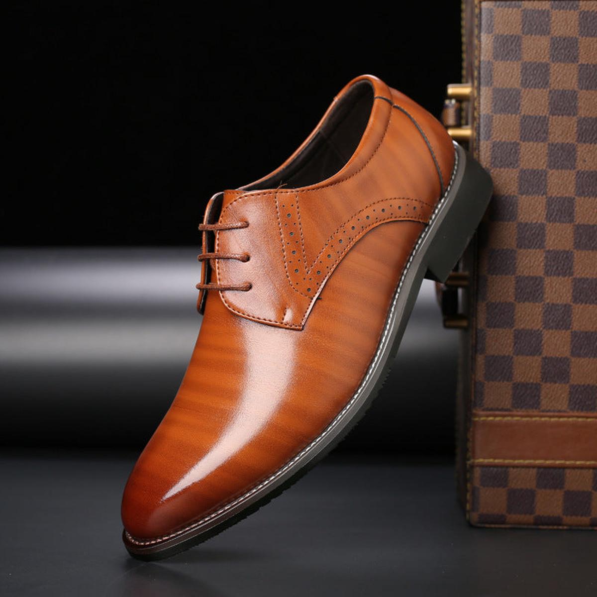 Heren Leren Veterschoenen met Brogue Details