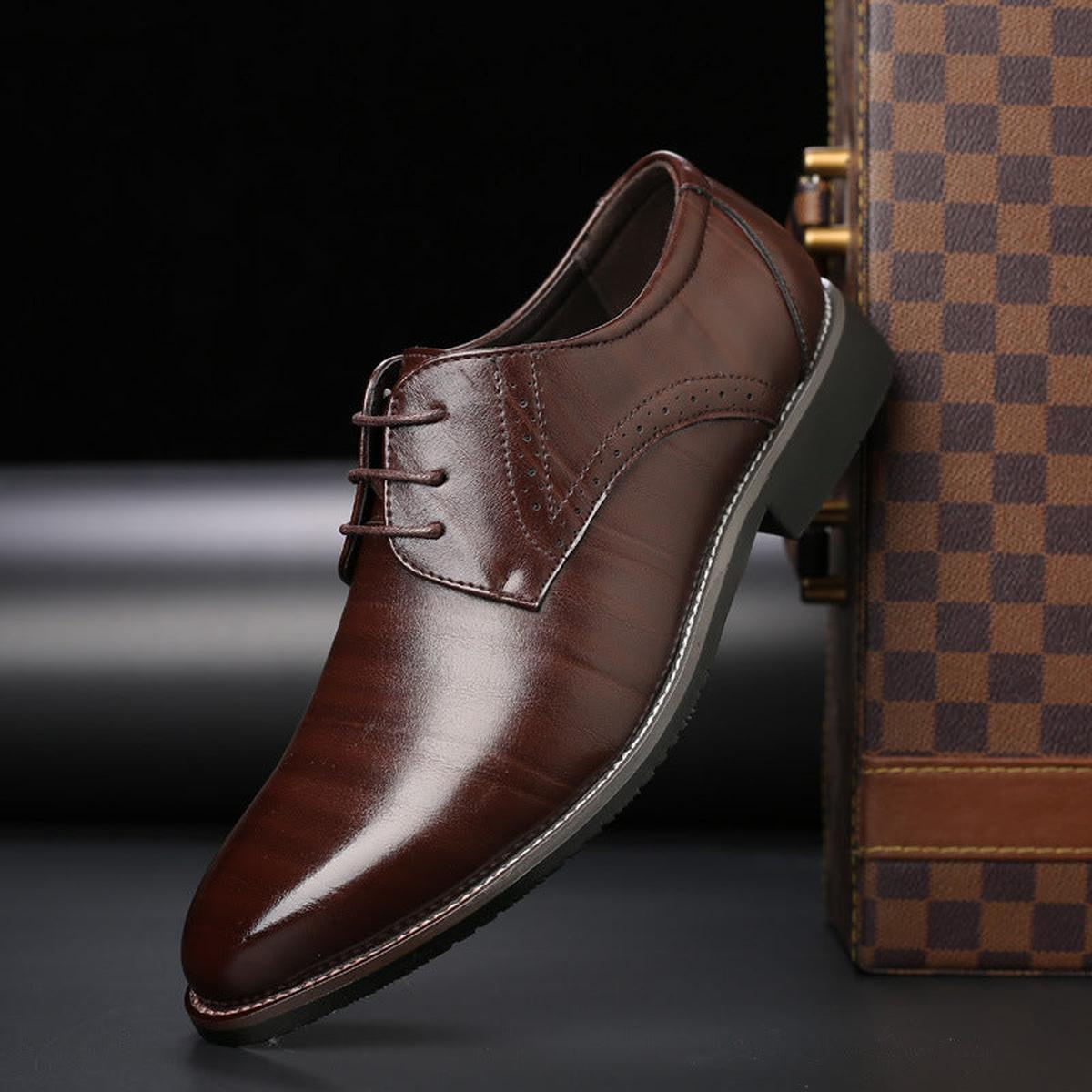 Heren Leren Veterschoenen met Brogue Details