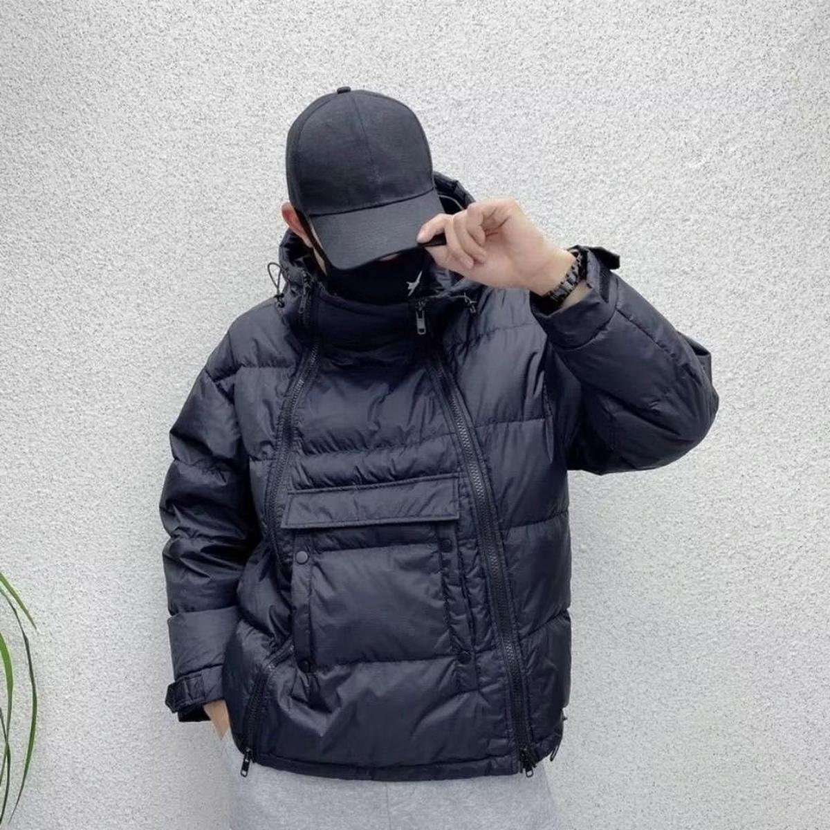 Hooded Jacket met Diagonale Rits en Trekkoord
