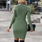 Moderne Jurk Voor Vrouwen Met Gedetailleerde Accenten