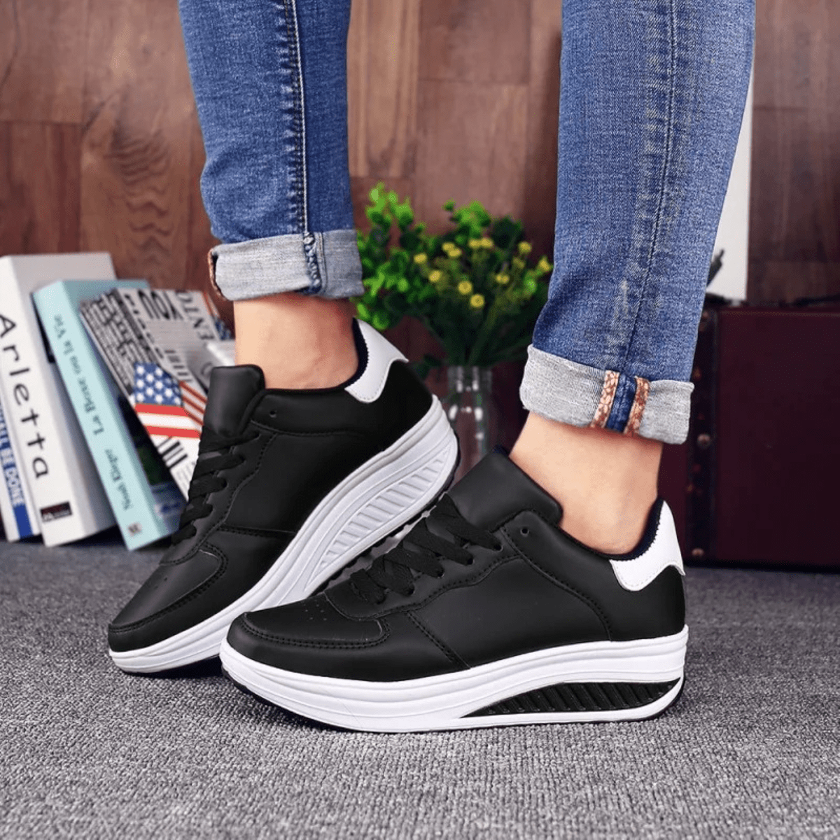 Orthopedische Dames Sneakers Van Zwart Leer Met Antislip Zool