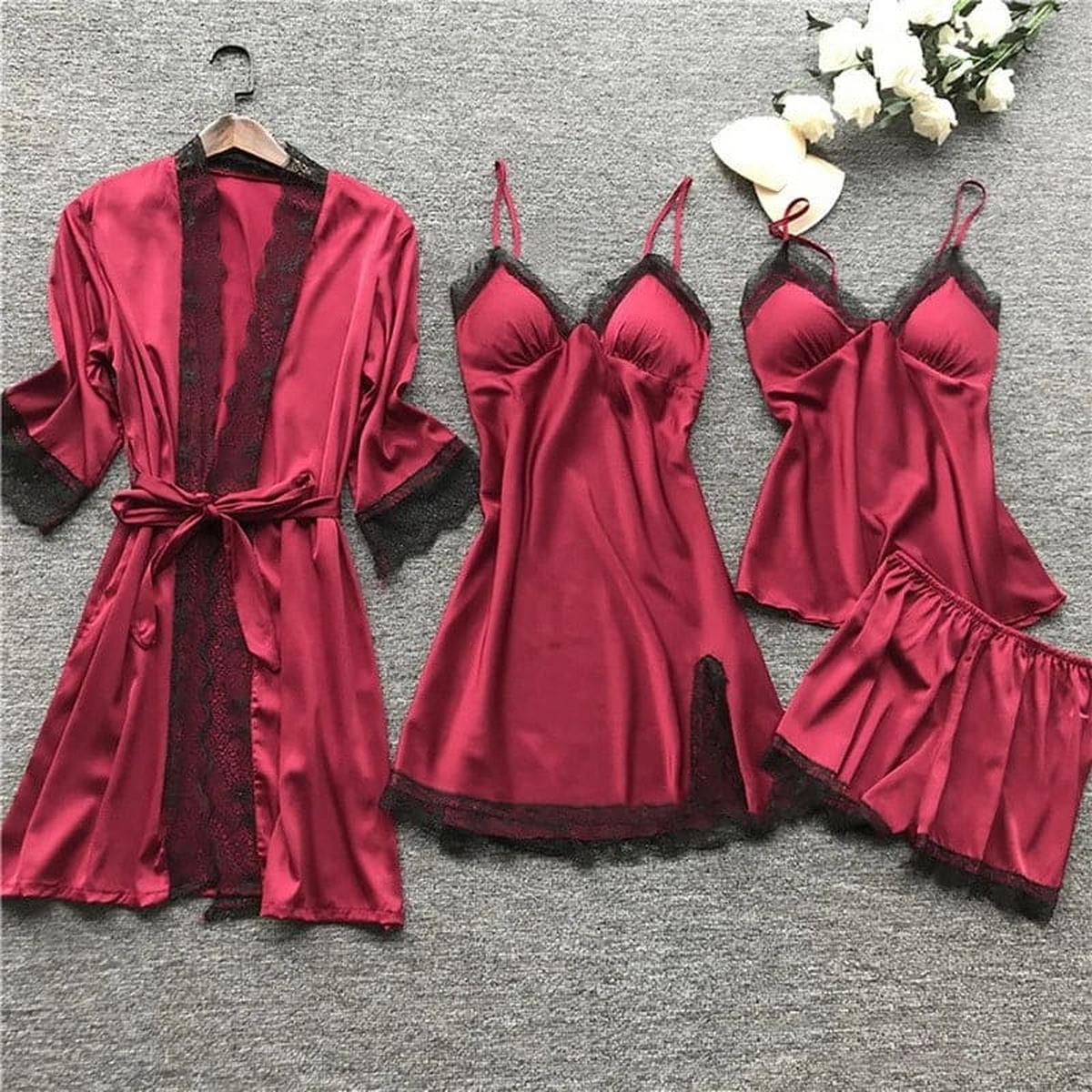 Satijnen Nachtkleding Set met Kantaccenten