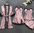 Satijnen Nachtkleding Set met Kantaccenten