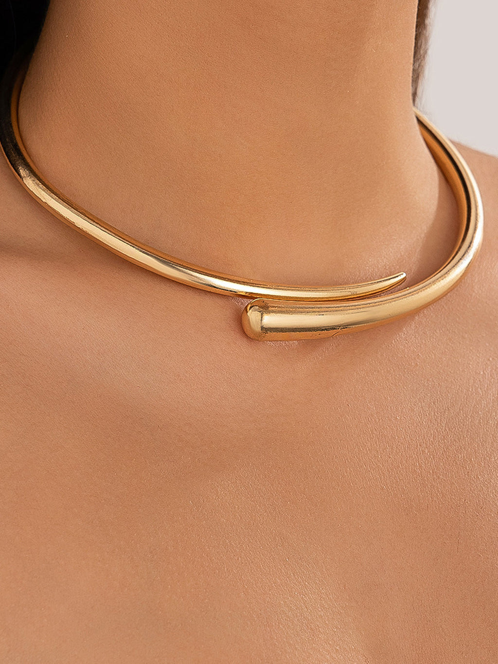 Open choker met waterdruppelvorm