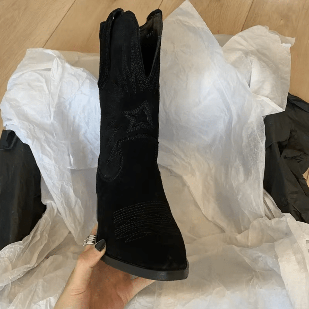 Handgemaakte Dameslaarzen Van Echt Leer Met Borduursels En Hoge Stilettohak - Harlett