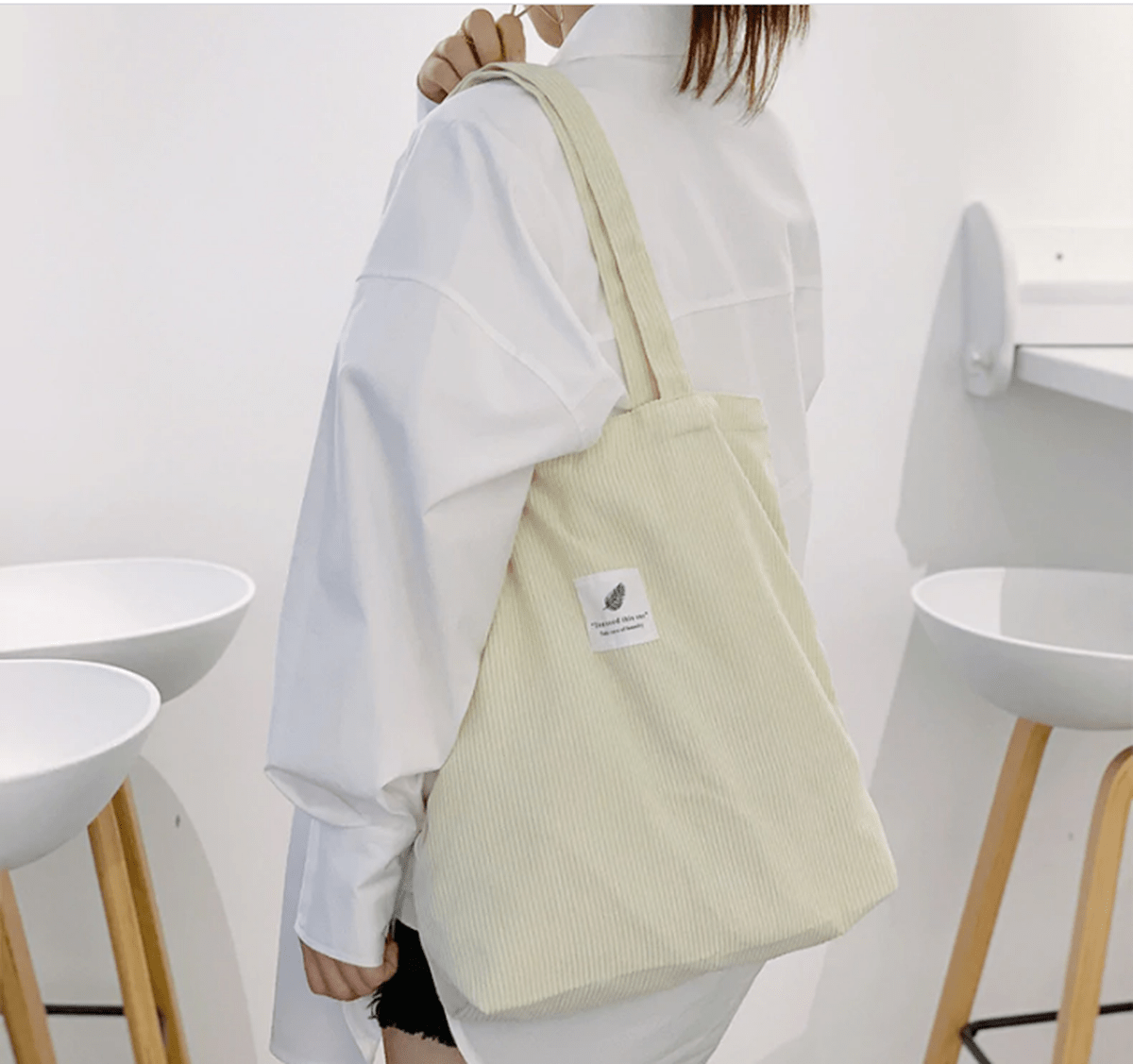 Praktische Schoudertas Met Verstelbare Draagriem En Ruim Hoofdvak - Harlett